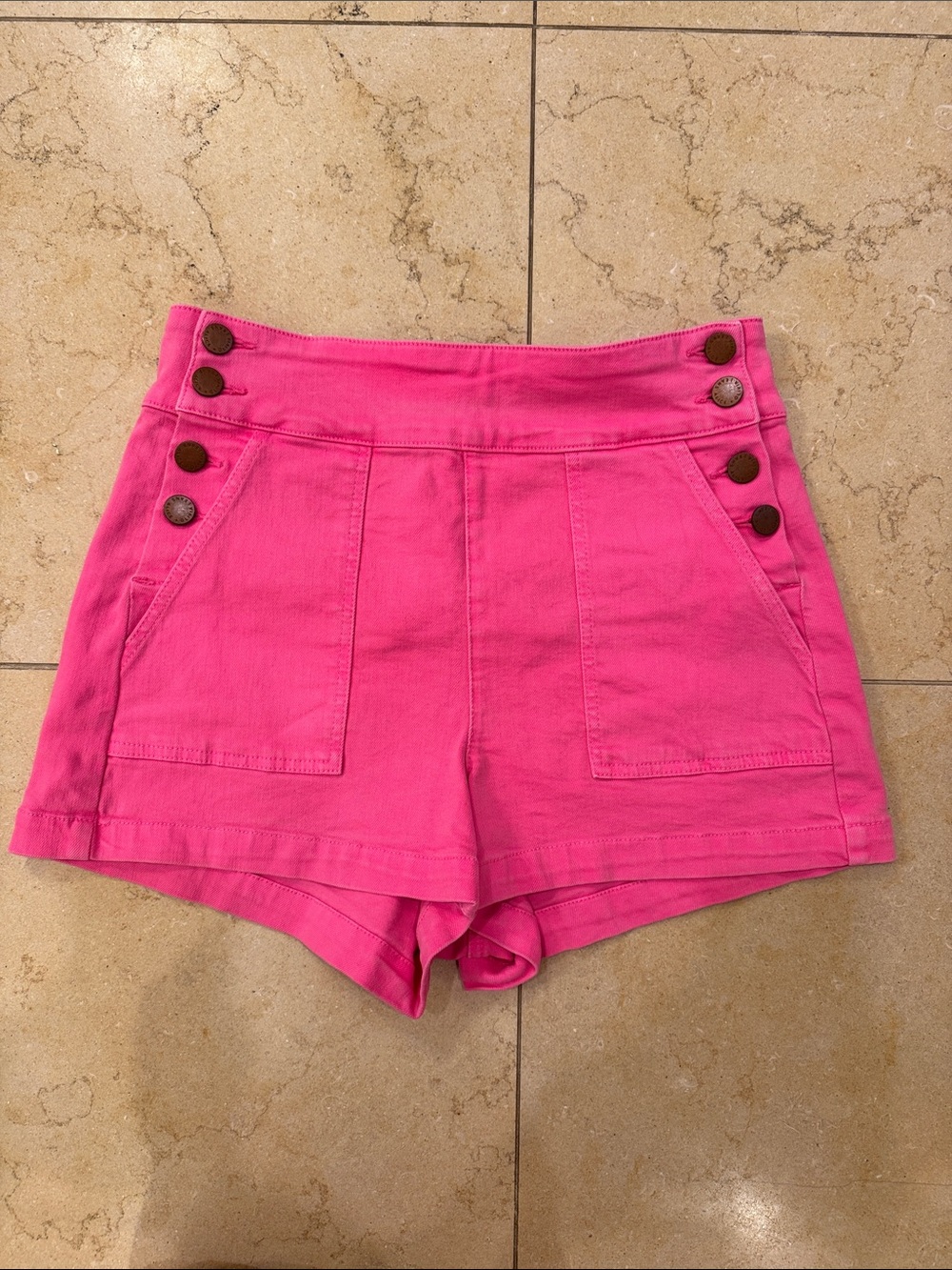 Alice + Olivia Hot Pink High-Waist Button Shorts - 28